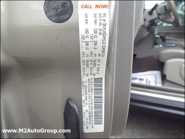 2006 Jeep Grand Cherokee Laredo 4dr SUV 4WD w/Front Side Airbags for sale in East Brunswick, NJ – photo 19