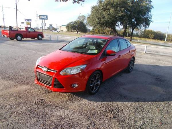 2014 Ford Focus SE Sedan - cars & trucks - by dealer - vehicle... for sale in Weatherford, TX – photo 6