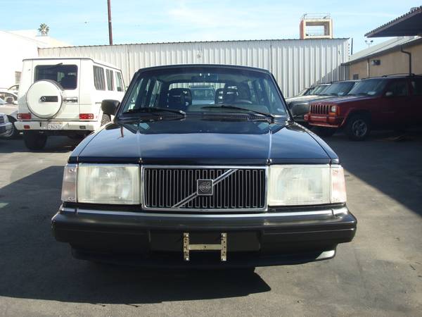 1993 VOLVO 240 WAGON 5 SPEED MANUAL NEW CLUTCH!!!! - cars & trucks -... for sale in Los Angeles, CA – photo 2