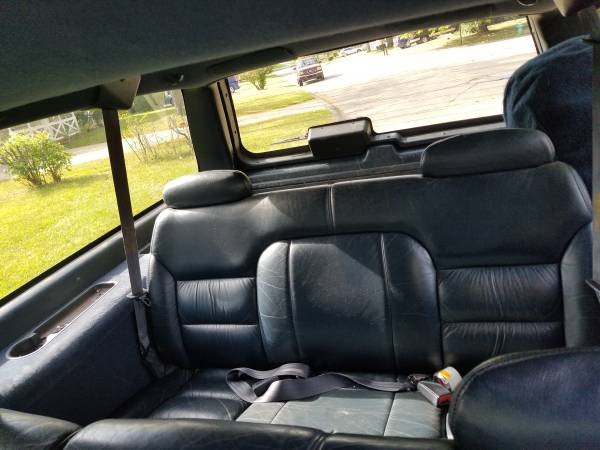 96 GMC suburban k2500 for sale in Indianapolis, IN – photo 6