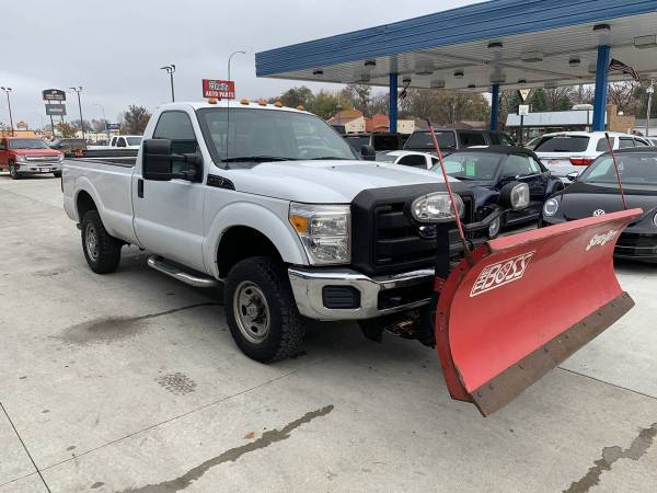 ★★★ 2012 Ford F-250 XL / 6.2L V8 4x4 / Boss Plow! ★★★ - cars &... for sale in Grand Forks, ND – photo 4