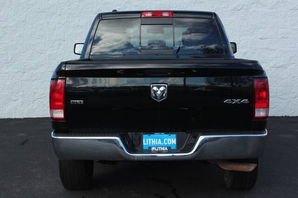 2015 Ram 1500 4x4 Truck Dodge 4WD Crew Cab 140.5 Outdoorsman Crew... for sale in Klamath Falls, OR – photo 5