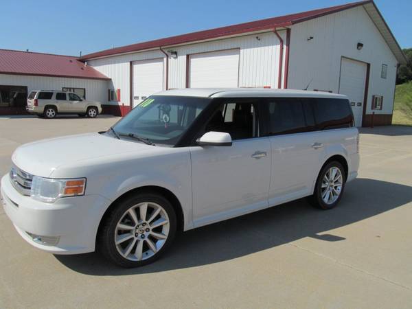 2010 Ford Flex SEL SUV (LOW MILES-REDUCED) for sale in Council Bluffs, NE – photo 3