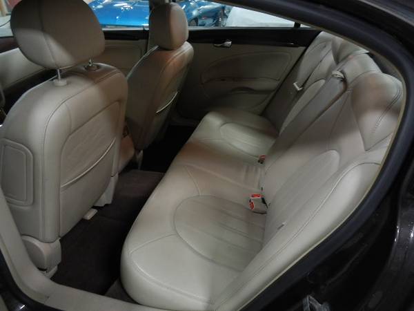 2008 Buick Lucerne CXL - cars & trucks - by owner - vehicle... for sale in Clarence, NY – photo 6