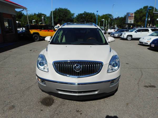 ★★★ 2012 Buick Enclave / New Tires / Leather / Sunroof! ★★★ - cars &... for sale in Grand Forks, ND – photo 4