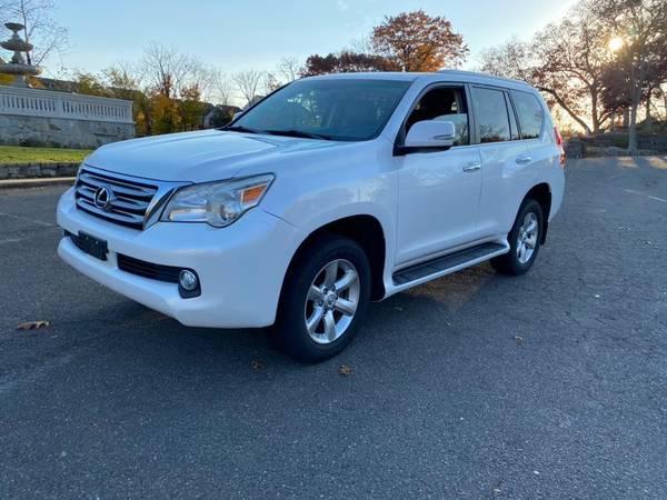 2010 Lexus GX 460 4WD 4dr -EASY FINANCING AVAILABLE - cars & trucks... for sale in Bridgeport, MA – photo 4