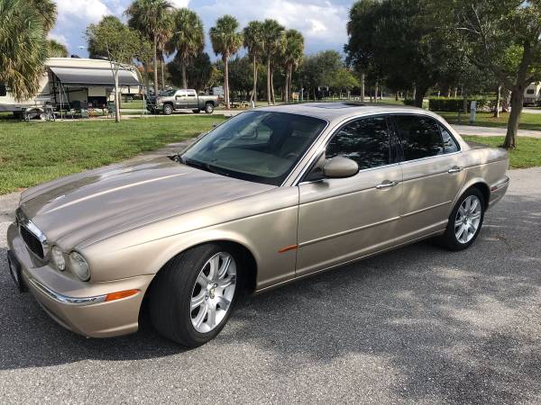 04 Jaguar xj8 clean for sale in Lake Worth, FL – photo 3