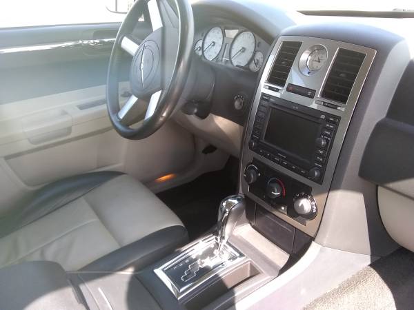2005 Chrysler 300 Low Miles for sale in Notre Dame, IN – photo 4