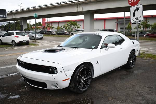 2018 Dodge Challenger 392 HEMI Scat Pack Shaker 2dr Coupe Coupe for sale in Miami, NY – photo 2