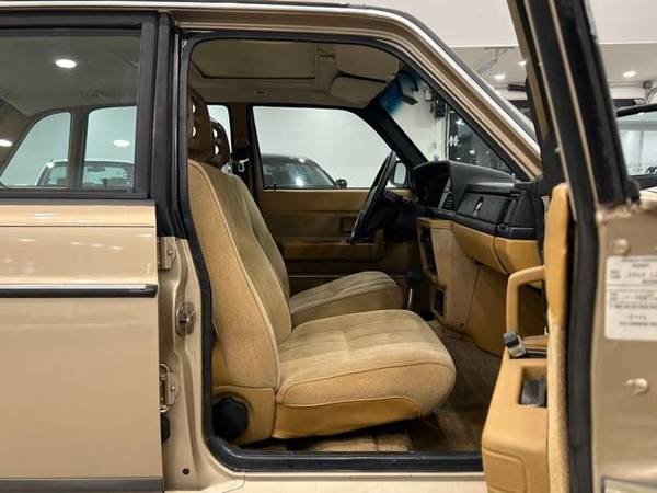 1990 Volvo 240 DL One Owner with Cranking Sunroof for sale in Gladstone, WA – photo 9