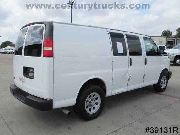 2009 Chevrolet 1500 CARGO Summit White Priced to SELL!!! for sale in Grand Prairie, TX – photo 2