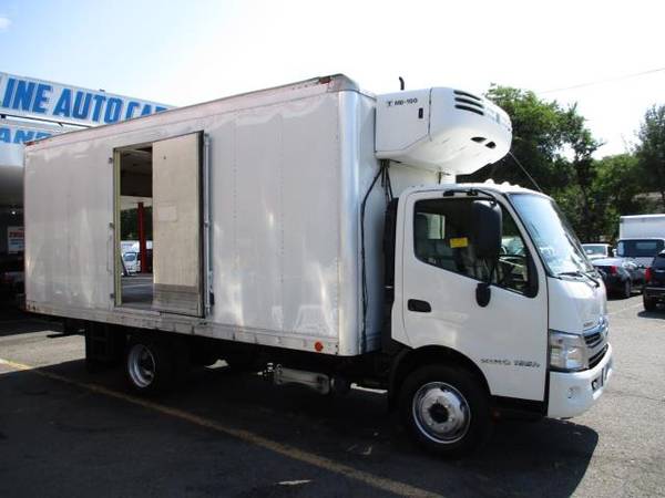 2014 Hino 195 18 REEFER BOX TRUCK ** HYBRID ** - cars & trucks - by... for sale in south amboy, IN – photo 2