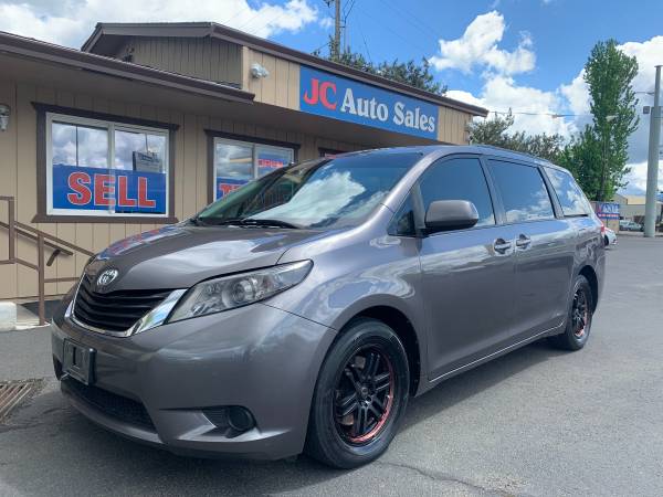 2011 TOYOTA SIENNA - - by dealer - vehicle automotive for sale in Medford, OR – photo 8