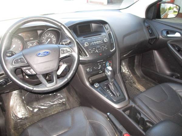 2015 Ford Focus SE 4 Door Low Miles/91K/Leather for sale in CENTER POINT, IA – photo 7