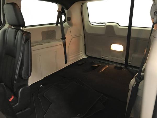 2019 Dodge Grand Caravan SXT Wagon - - by dealer for sale in Eugene, OR – photo 17