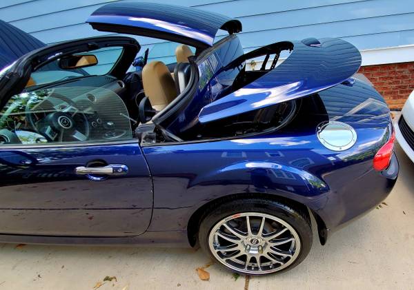 2011 Mazda Miata Grand Touring with PRHT for sale in Raleigh, NC – photo 3