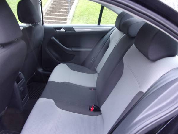 2017 Volkswagen Jetta 17, 000 Miles Rebuildable - - by for sale in Kittanning, PA – photo 10