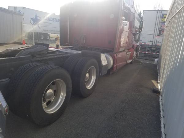 Kenworth T 700 Tractor Truck 2012 for sale in Kent, WA – photo 2