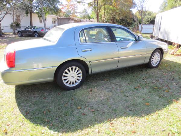 2005 Lincoln Town Car Signature - cars & trucks - by owner - vehicle... for sale in Columbia, SC – photo 23