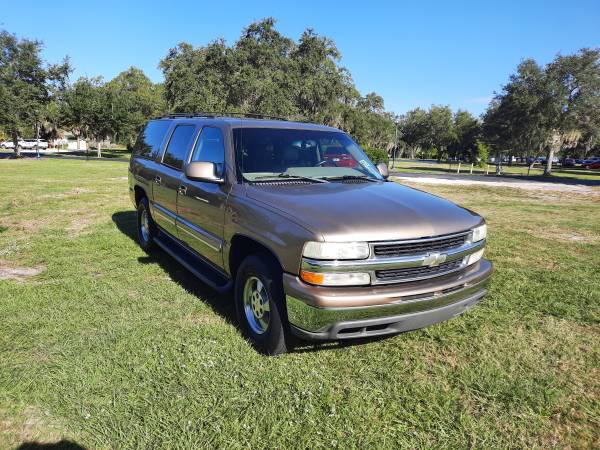 03 CHEVY SUBURBAN $1000 DOWN 3RD ROW SEATING LEATHER BUY HERE PAY... for sale in Sarasota, FL – photo 2
