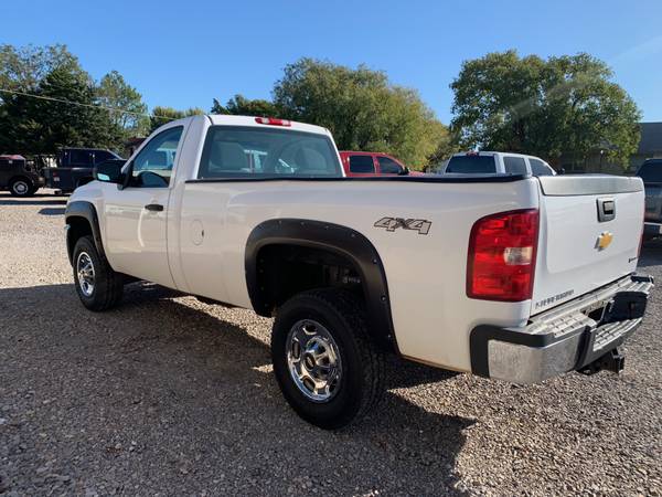 2011 CHEVROLET K2500 REGULAR CAB LONG BED 6.0L GAS 4WD *VERY CLEAN* for sale in Stratford, KS – photo 4
