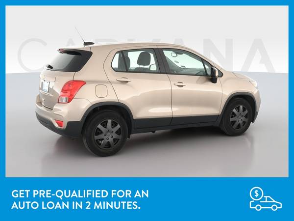 2018 Chevy Chevrolet Trax LS Sport Utility 4D hatchback Beige for sale in Topeka, KS – photo 9