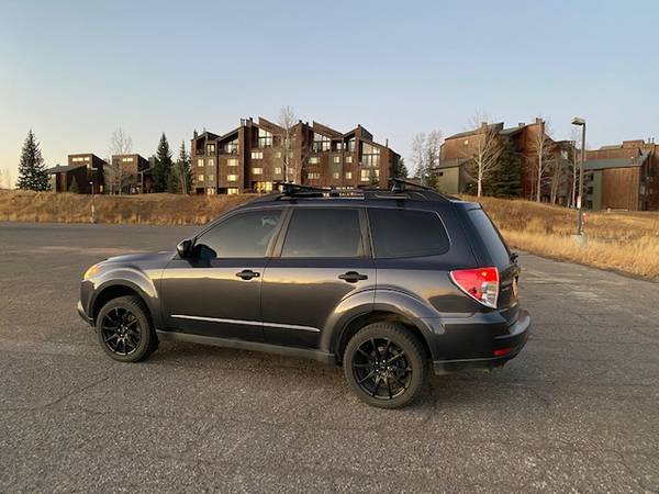 2012 Subaru Forester-Low Mileage-Original owner - cars & trucks - by... for sale in Steamboat Springs, CO – photo 3