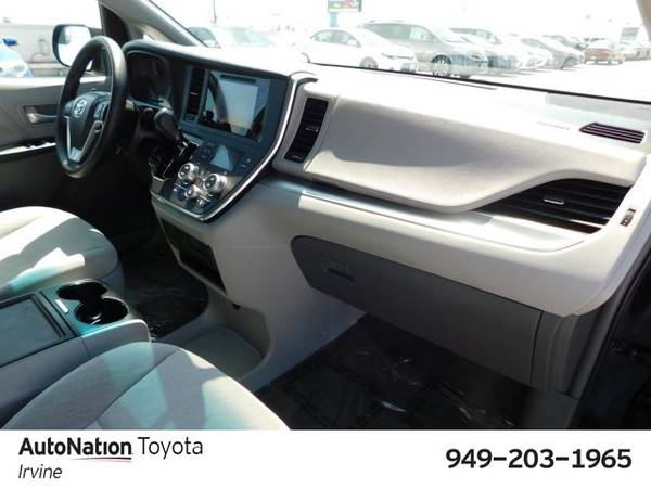 2017 Toyota Sienna LE SKU:HS844109 Regular for sale in Irvine, CA – photo 23