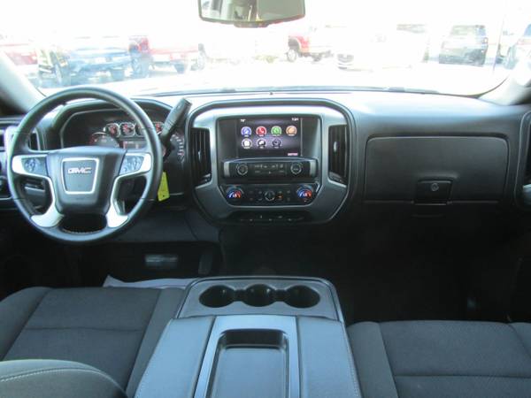 2015 *GMC* *Sierra 1500* *4WD Double Cab 143.5 SLE* - cars & trucks... for sale in Omaha, NE – photo 11
