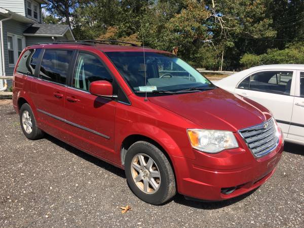 2010 Chrysler Town and Country Minivan for sale in Williamstown, NJ – photo 2