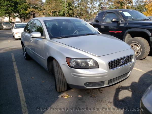 2007 *Volvo* *S40* *T5* Silver - cars & trucks - by dealer - vehicle... for sale in Woodbridge, District Of Columbia – photo 2