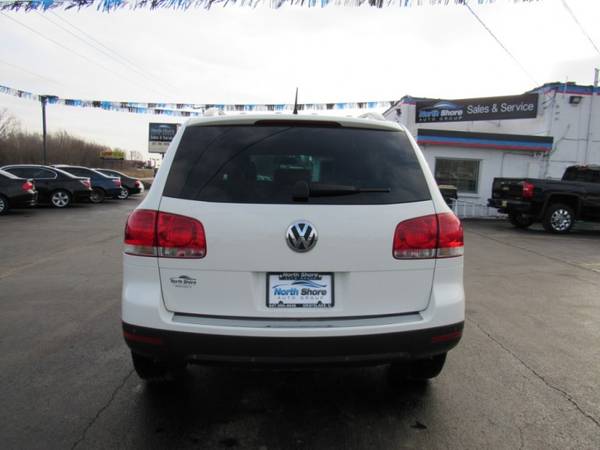 2007 Volkswagen Touareg V6 with Dual front & rear reading lights for sale in Grayslake, IL – photo 6