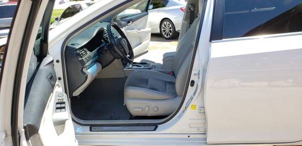 * * * 2013 Toyota Camry XLE Hybrid Sedan 4D * * * for sale in Saint George, UT – photo 8