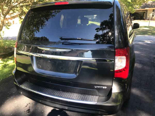 2011 Chrysler Town & Country(100K) for sale in Hot Springs National Park, AR – photo 4