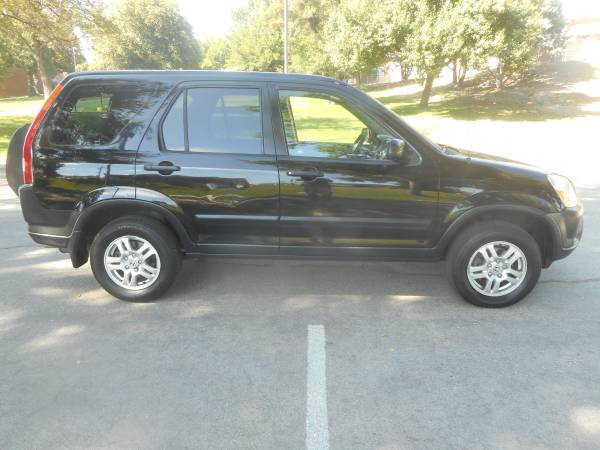 2004 Honda CRV, AWD, auto, 4cyl. 28mpg, loaded, SUPER CLEAN!! for sale in Sparks, NV – photo 2