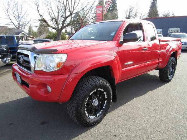 2007 Toyota Tacoma 4X4 Access V6 BRIGHT RED 164K SUPER SHARP MUST for sale in Milwaukie, OR – photo 2