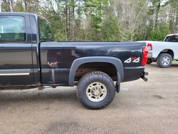 2004 Chevy Silverado 2500 HD 4X4 TODAY 5/10 - - by for sale in Belmont, ME – photo 14