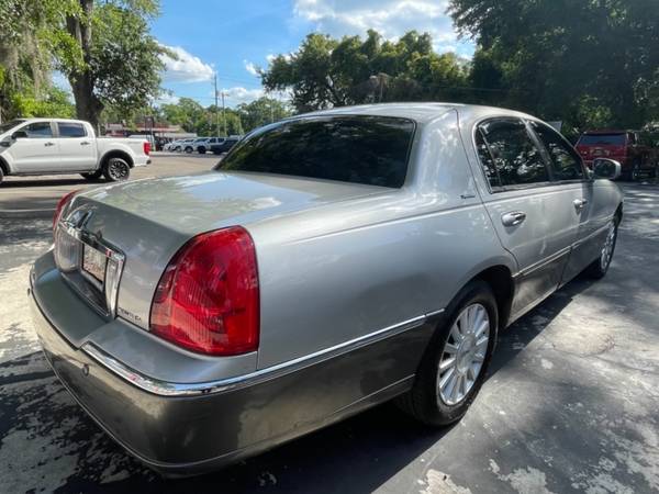 2003 Lincoln Town Car 4dr Sdn Signature - - by dealer for sale in TAMPA, FL – photo 5