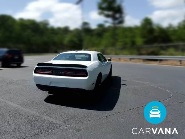 2019 Dodge Challenger R/T Scat Pack Coupe 2D coupe White - FINANCE -... for sale in Sarasota, FL – photo 9