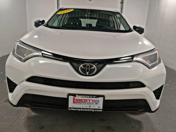 2018 Toyota RAV4 LE Financing Options Available!!! - cars & trucks -... for sale in Libertyville, IL – photo 2
