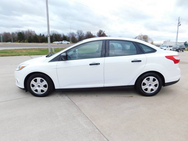 2014 FORD FOCUS S - cars & trucks - by dealer - vehicle automotive... for sale in Wright City, MO – photo 2