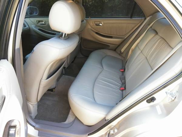 2002 Honda Accord LOW LOW MILES - cars & trucks - by owner - vehicle... for sale in Kirkland, WA – photo 6