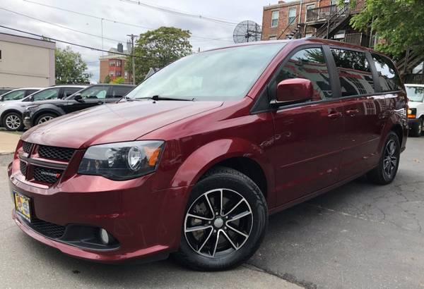 Take a look at this 2017 Dodge Grand Caravan GT LOW MILES LOADED-bosto for sale in Chelsea, MA – photo 3