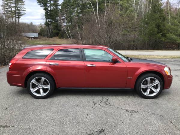 2006 DODGE MAGNUM RT AWD - cars & trucks - by owner - vehicle... for sale in Hampton, MA – photo 2
