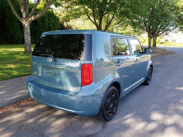 2008 Toyota scion xb 5 speed manual transmission low miles very nice for sale in Portland, OR – photo 2