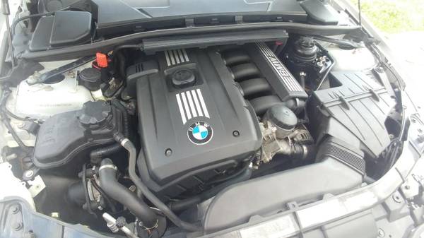 Beautiful 2011 BMW 328i Xdrive Fully loaded Garage kept car for sale in Tuckerton, NJ – photo 8