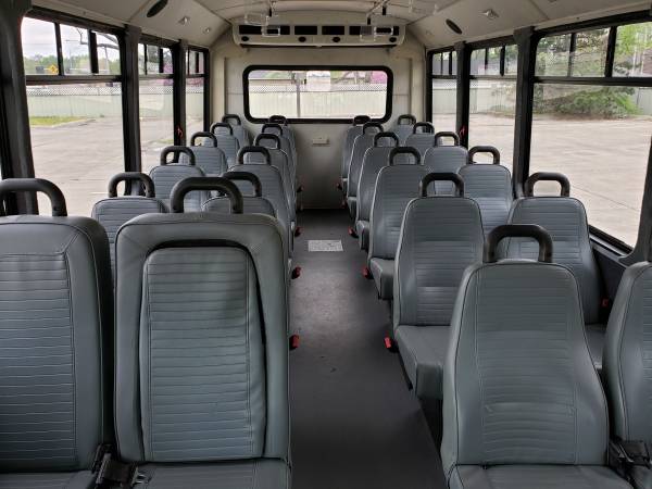 2007 Chevy C-4500 Shuttle/Party/Limo/Church Bus for sale in Oak Grove, NE – photo 9