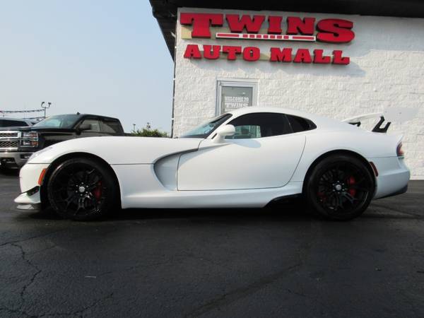 2016 Dodge Viper Coupe GTC - cars & trucks - by dealer - vehicle... for sale in Rockford, WI – photo 4