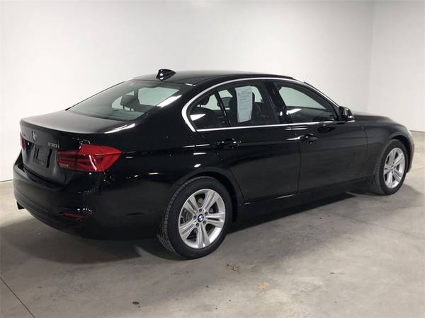2018 BMW 3 Series 330i xDrive - - by dealer - vehicle for sale in Buffalo, NY – photo 8