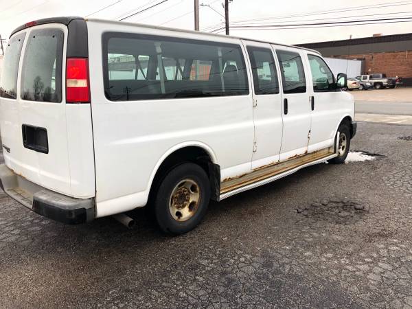 2007 Chevy Express 3500 passenger van - cars & trucks - by dealer -... for sale in Cleveland, OH – photo 8